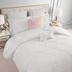 Kiss Pleat Micromink Comforter Set With Decorative Pillows