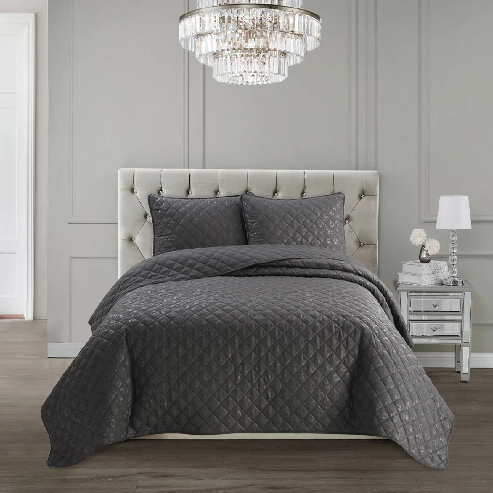 Black Leopard Embossed Quilt Set